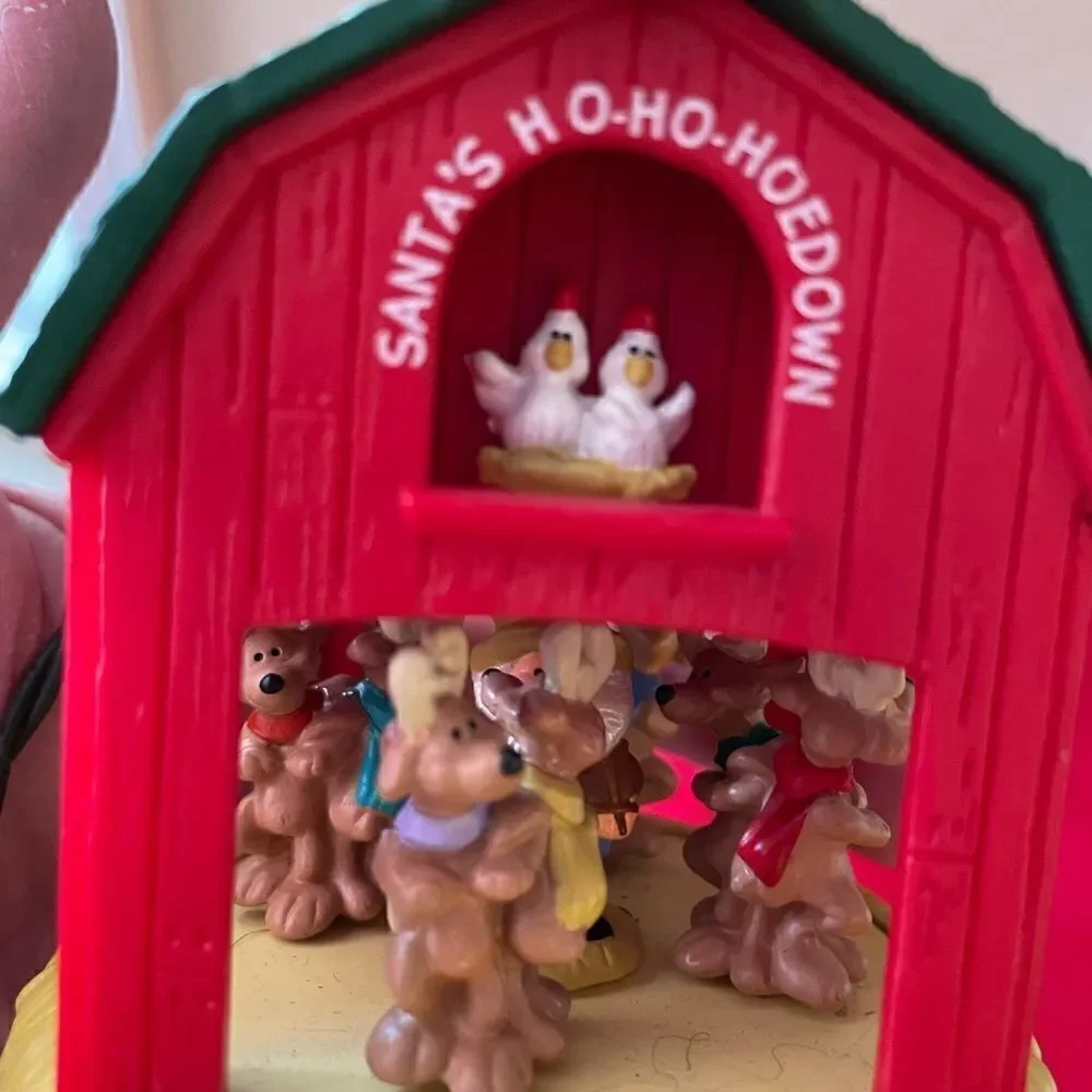 Hallmark Keepsake Santa’s Ho Ho Hoedown Magic Ornament